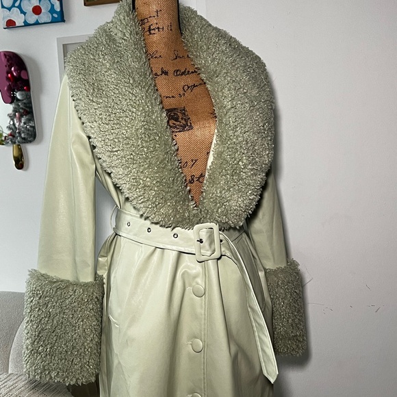 Light Green Coat with Faux Fur Trim - Picture 2 of 7